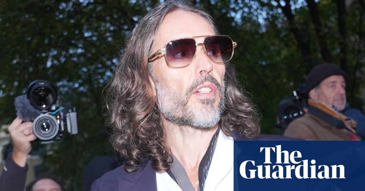Russell Brand tells trial he had sex obsession but that consent is ânon-negotiableâ