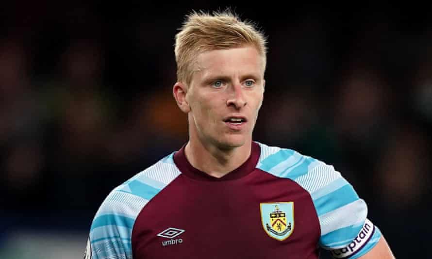 Vincent Kompany Hat Sich Bei Seiner Rückkehr Nach England Eine Knifflige Aufgabe Bei Burnley Ausgesucht | Burnley 1 Kapitän Und Innenverteidiger Ben Mee War Eine Schlüsselfigur Für Burnley, Verlässt Das Team Aber.