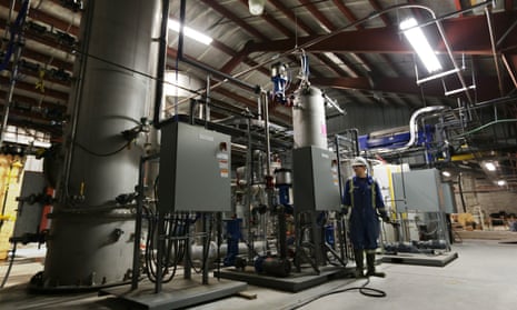 The Canadian firm Carbon Engineering’s pilot plant pellet reactor and associated equipment.