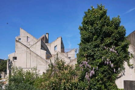 Radical … La Maladrerie in Aubervilliers.