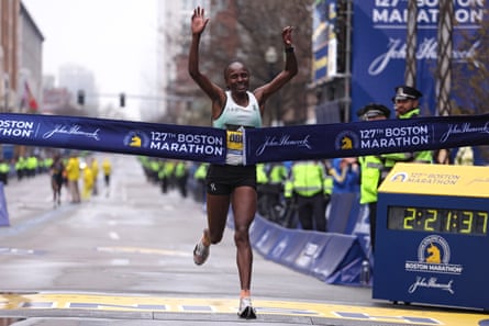 Hellen Obiri is victorious in the Boston Marathon, wearing On running shoes