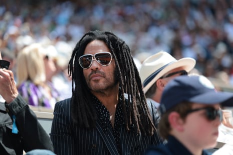 Cantor, músico, compositor, produtor musical e ator americano Lenny Kravitz durante o décimo quinto dia do Aberto da França de 2026 em Roland Garros em 7 de junho de 2026 em Paris, França.