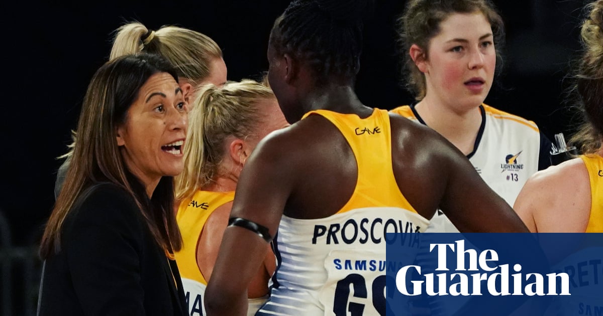 World Cup-winning coach Noeline Taurua to leave Super Netball