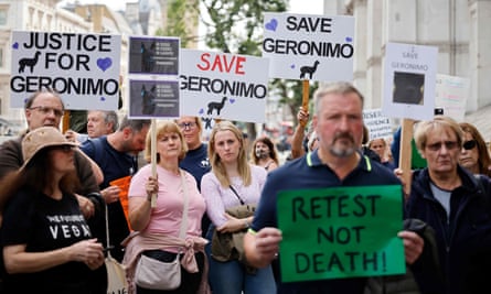 Protesters demonstrate against Defra’s ruling in London last week.