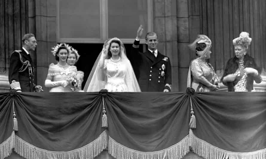 Princess Elizabeth and Prince Philip on Buckingham Palace balcony