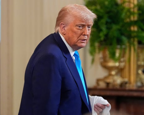 Trump's meeting with tax bill holdouts 'moved ball in right direction', says White House – as it happened | Trump administration | The Guardian