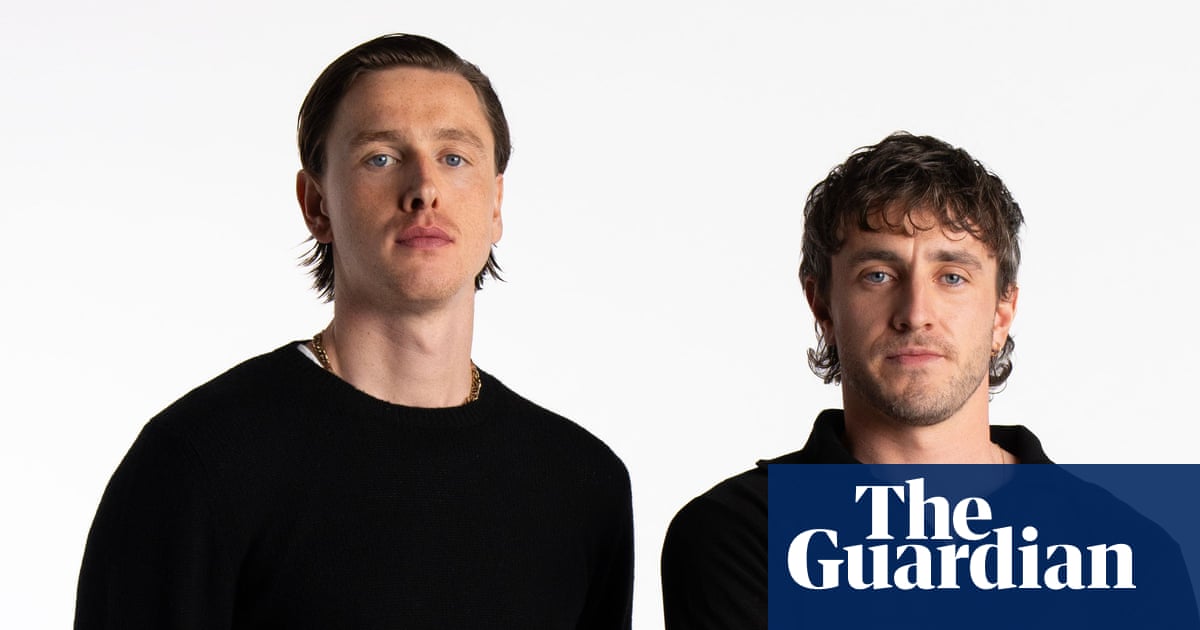 McCartney Fights to Stay Taller Than Lennon