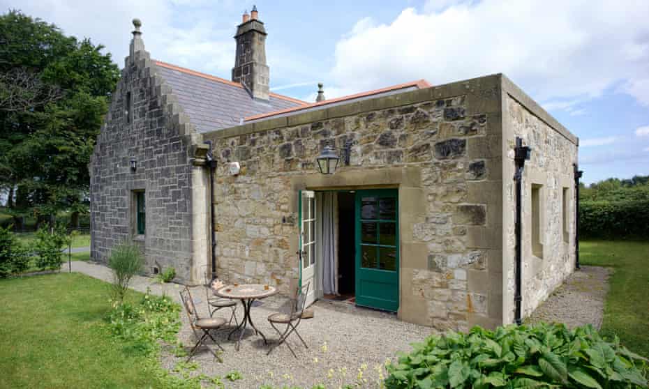 Magherintemple- lodge exterior
