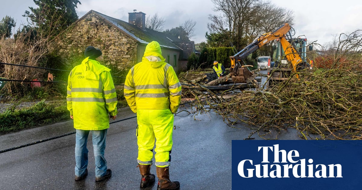 Storm Barra: amper 60,000 homes in Ireland without power