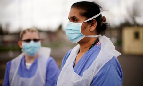 NHS nurses in masks