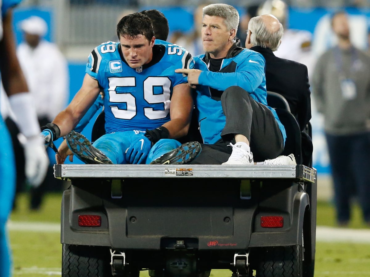 Luke Kuechly in concussion protocol after leaving Panthers game in
