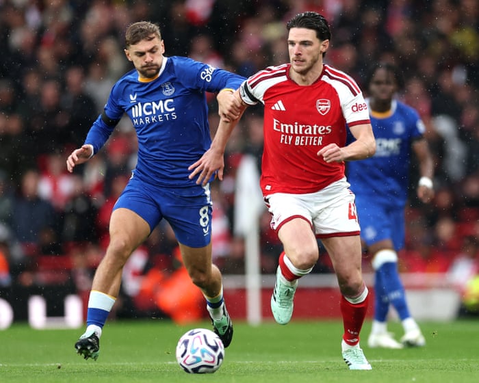 Arsenal v Everton, Coventry v Fulham, EFL, and more – football clockwatch live