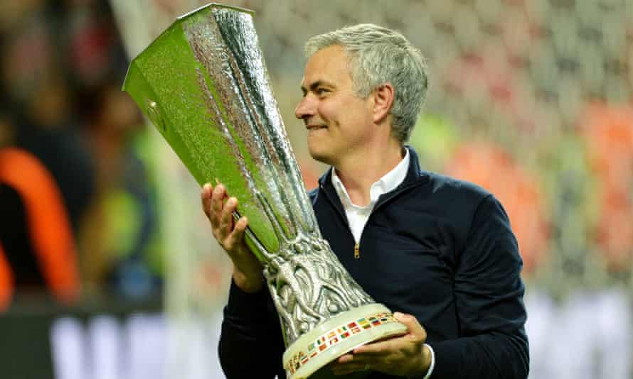 Jose Mourinho ha vinto l'Europa League nel 2017, ma è stato uno dei soli tre titoli che Ed Woodward ha vinto per otto anni.