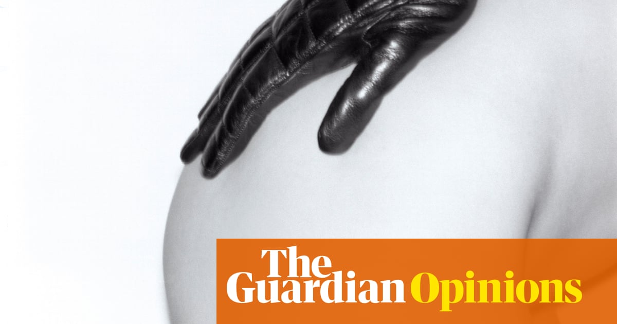 Why I Mistook The Strokes Album Cover For A Knee Elle