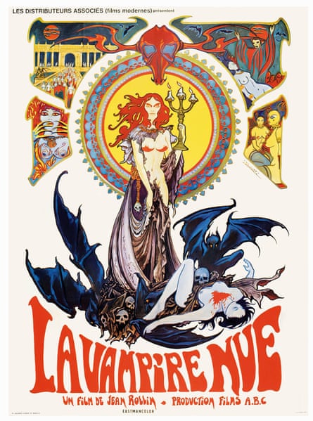 Affiche pour La Vampire Nu, 1970, dans un style art nouveau, montrant une femme rousse tenant un chandelier avec des vampires volant autour de ses pieds