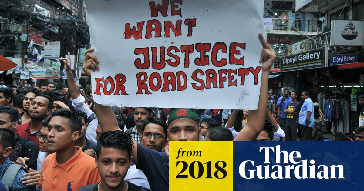 Teenagers bring parts of Bangladesh to a halt with bus death protests