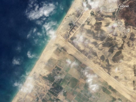 A satellite image shows the north west border between Israel and the Gaza Strip, 28 October 2023.