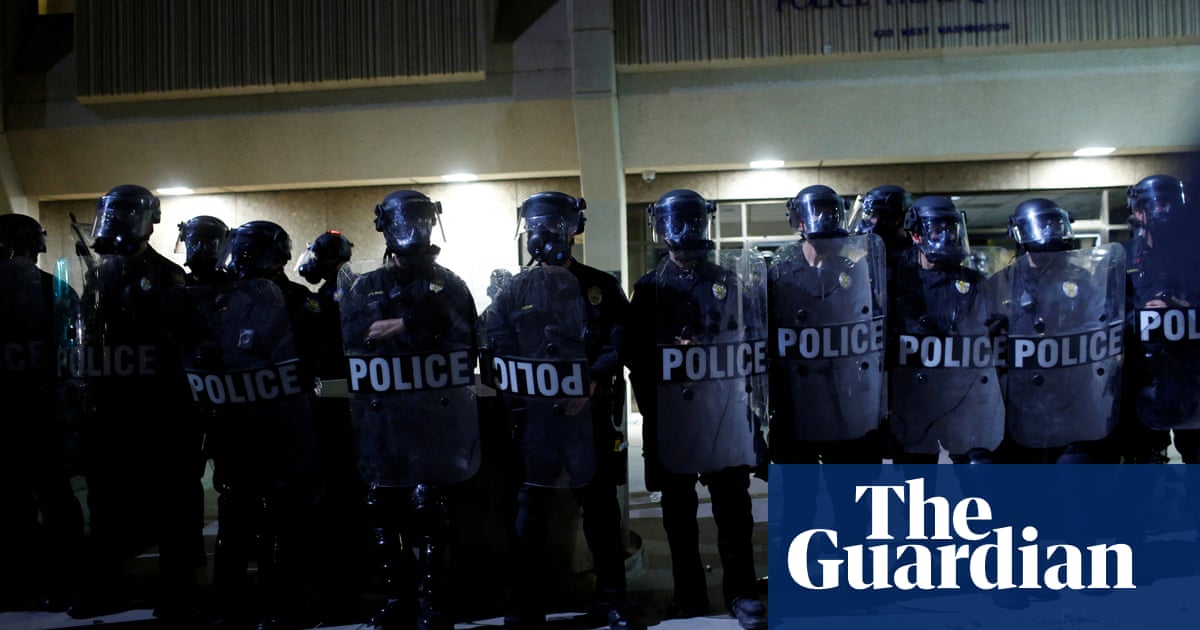 www.theguardian.com