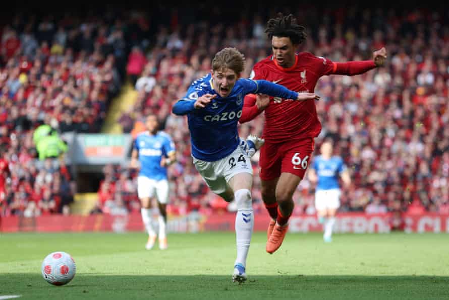 Everton’s Anthony Gordon in action with Liverpool’s Trent Alexander-Arnold.