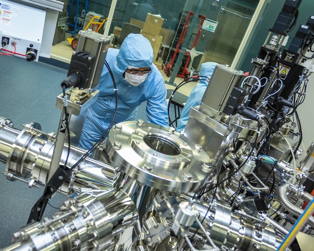 Is this the world's first quantum battery? Australian scientists say so | Science | The Guardian