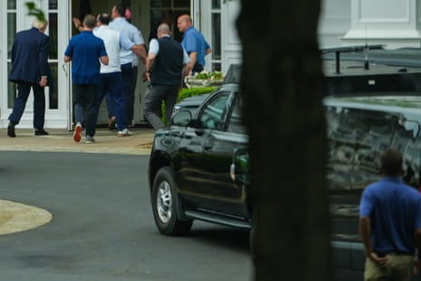 मध्य पूर्व संकट लाइव: ईरान द्वारा होर्मुज जलडमरूमध्य को बंद करने पर जहाजों ने हमलों की सूचना दी; ट्रंप का कहना है कि अमेरिका को ब्लैकमेल नहीं किया जा सकता