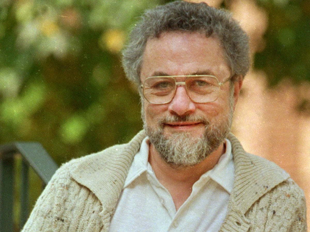 Adrian Cronauer: veteran whose radio antics inspired Good Morning, Vietnam dies aged 79 | Vietnam | The Guardian