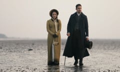  Charlotte Heywood (Rose Williams and Sidney Parker (Theo James) in ITV’s Sanditon.