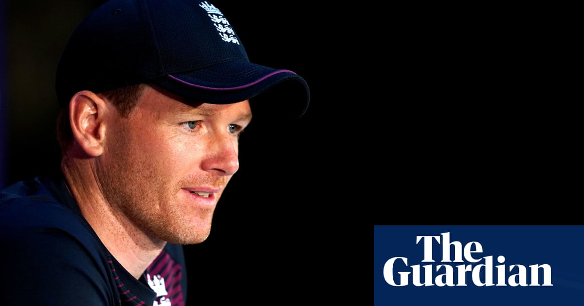 England cricketers open to wage cut but wait to hear ECBs plan