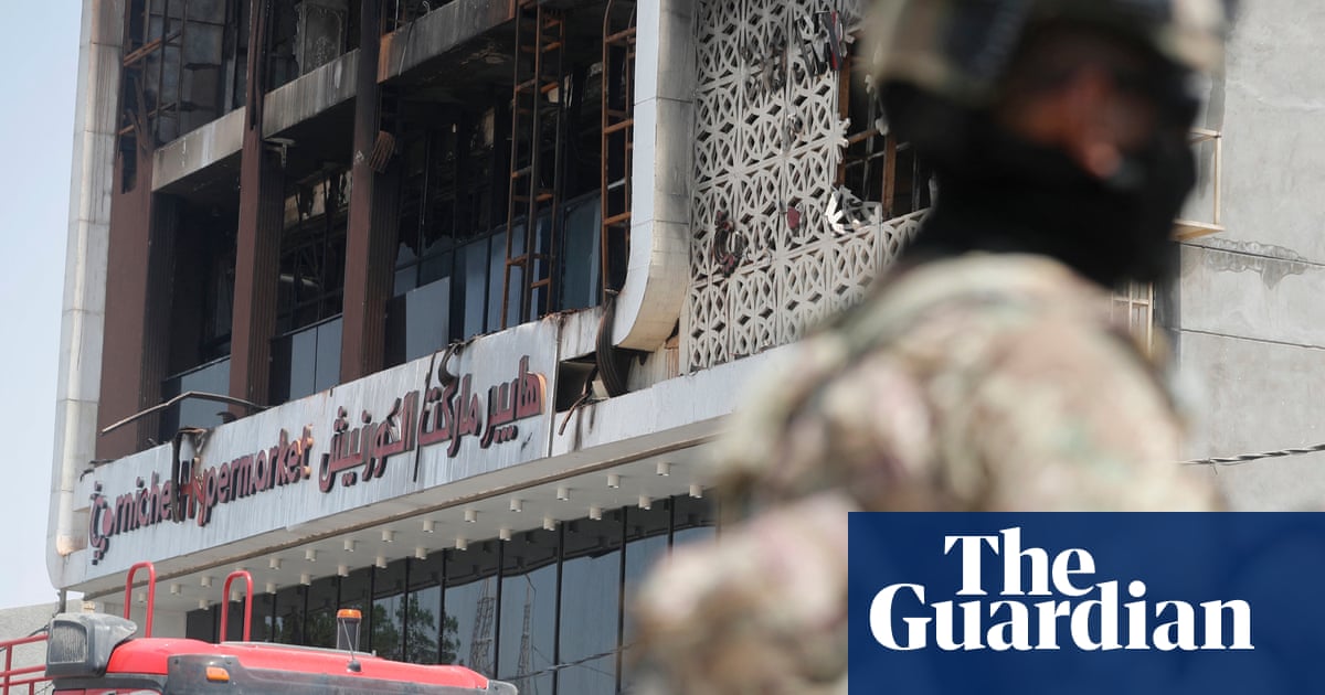 Fire at newly opened Iraqi shopping centre kills 61 people