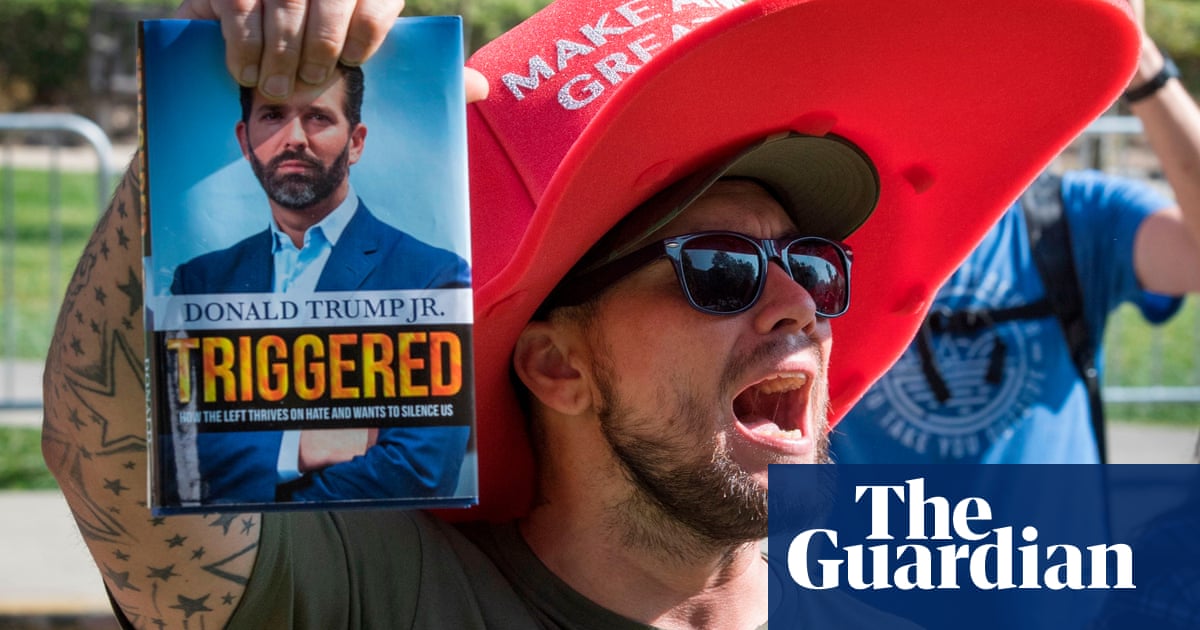 Donald Trump Jr Walks Out Of Triggered Book Launch After Heckling From Supporters Us News The Guardian