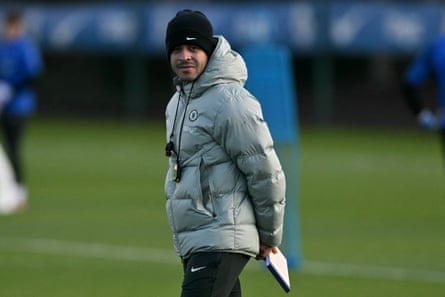 Liam Rosenior watches Chelsea in training