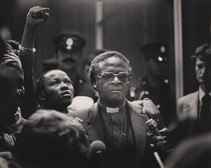1981: Bishop Tutu at Jan Smuts airport, returning from his trip to the UN