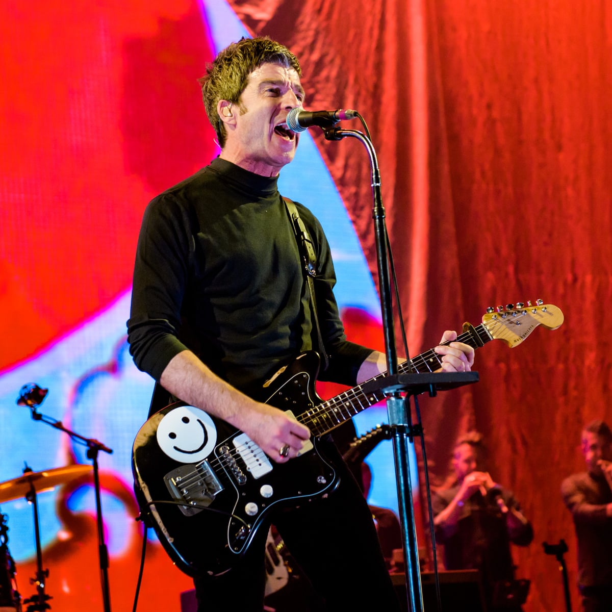 Noel Gallagher S High Flying Birds Review Anti Nostalgia Set Doesn T Look Back In Anger Noel Gallagher The Guardian Noel Gallagher S High Flying Birds Review Anti Nostalgia Set Doesn T Look Back In Anger Noel Gallagher The Guardian