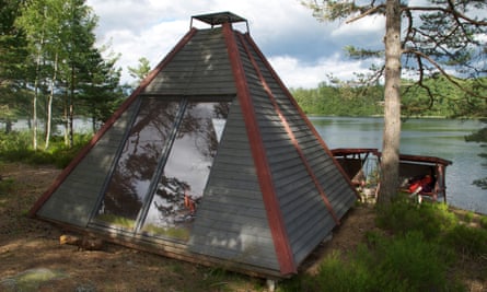 A pyramid shelter on the Dalsland Pilgrim Trail