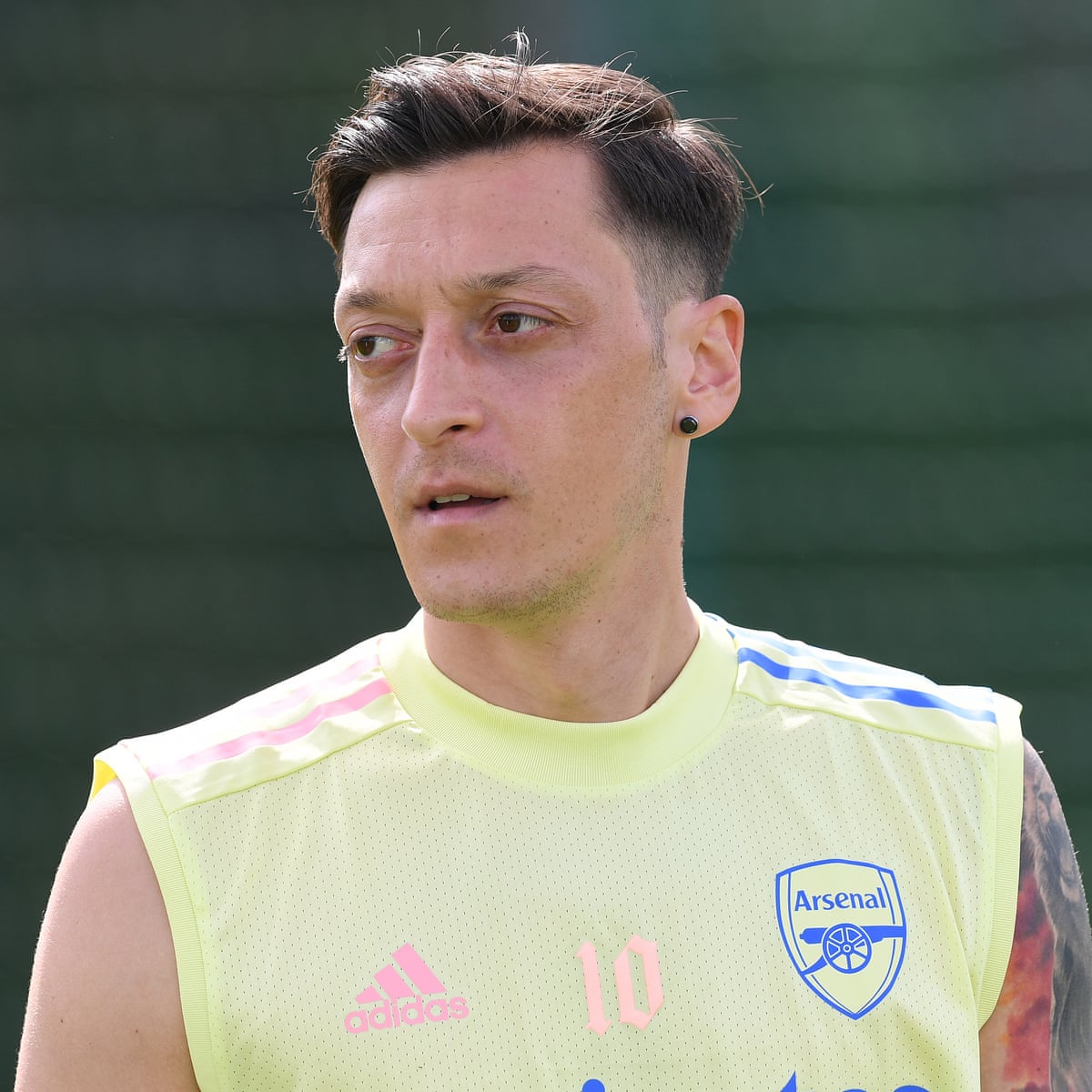 Mesut Özil provides free school meals in support of Rashford campaign | Football | The Guardian