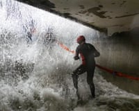 People participate in typhoon survival training in Hangzhou