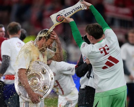 Kane gets a beer shower at the Allianz Arena
