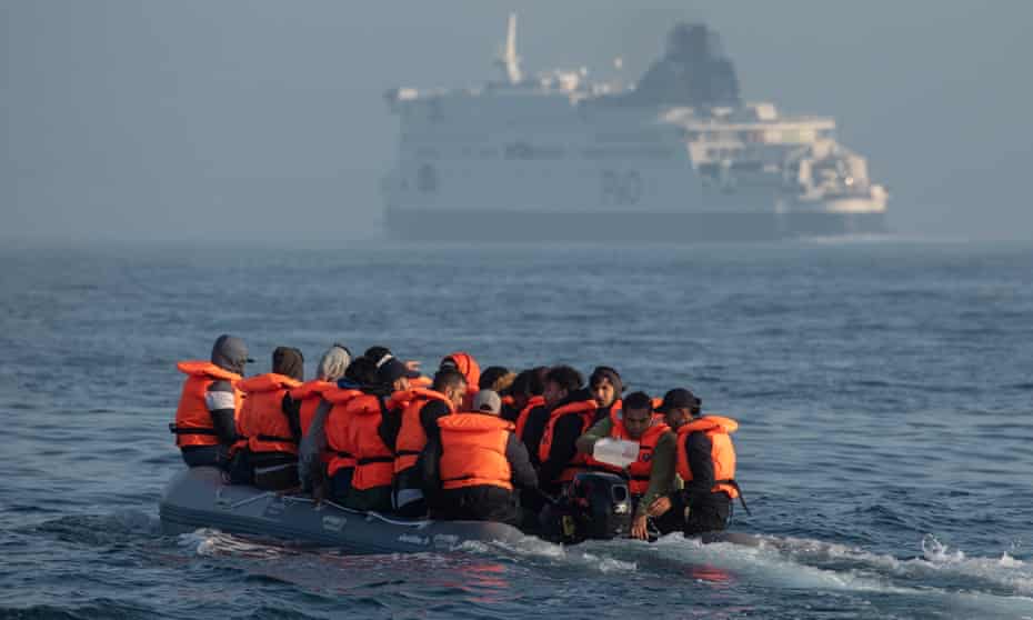 Migrants on an inflatable in the Channel
