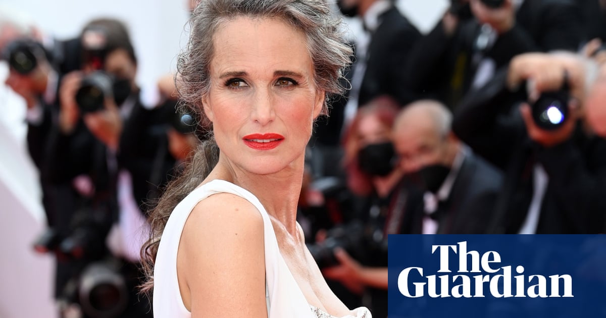 ‘A sea of men’: Andie MacDowell recalls having panic attack on all-male film set