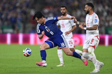 जापान के अयासे उएदा को ट्यूनीशिया के डायलन ब्रॉन ने चुनौती दी है।