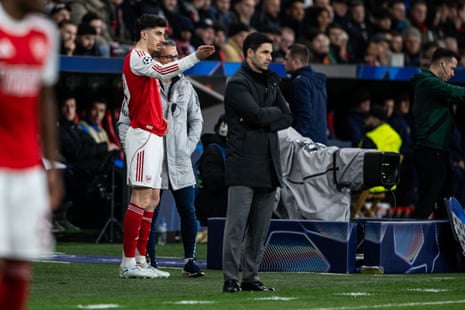 काई हैवर्ट्ज़ आर्सेनल के लिए आता है।