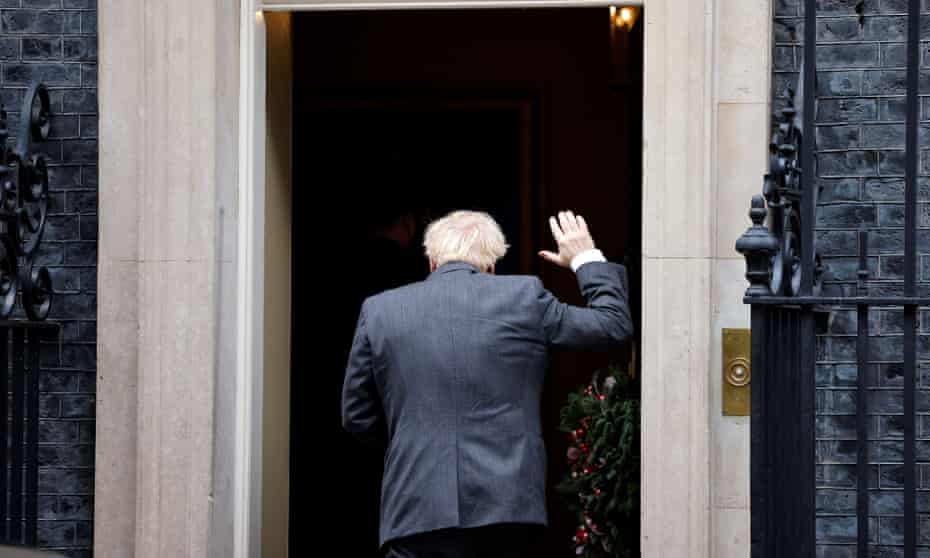 Boris Johnson entering no 10