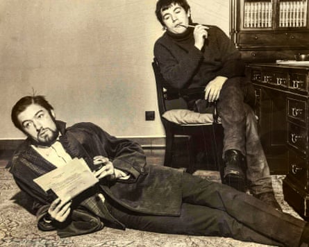 Michael Gambon (left) and Brian Cox in 1968