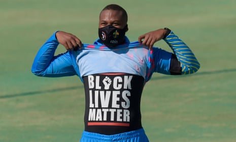 Lungi Ngidi shows his solidarity with the Black Lives Matter movement before the 3TC Solidarity Cup match in July