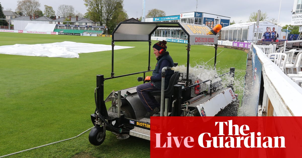 County cricket: Surrey v Somerset, Essex v Kent, and more on day four – live