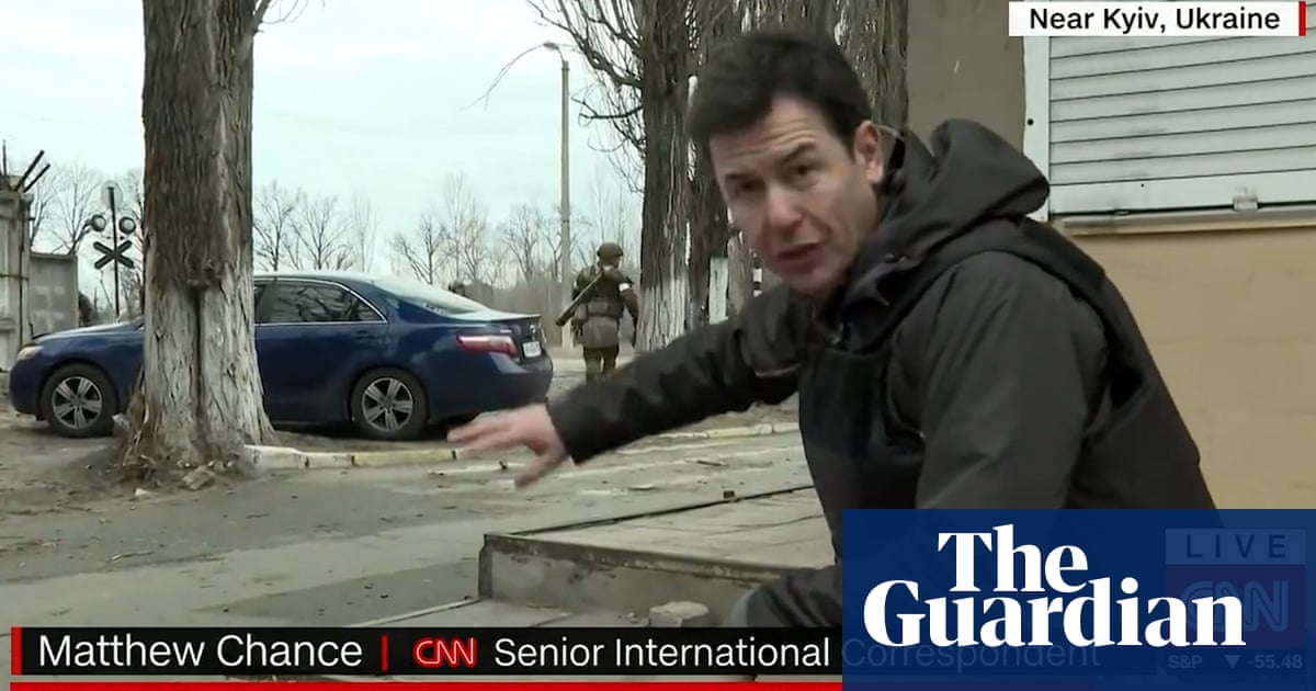 CNN reporter encounters Russian troops during live Kyiv dispatch – video