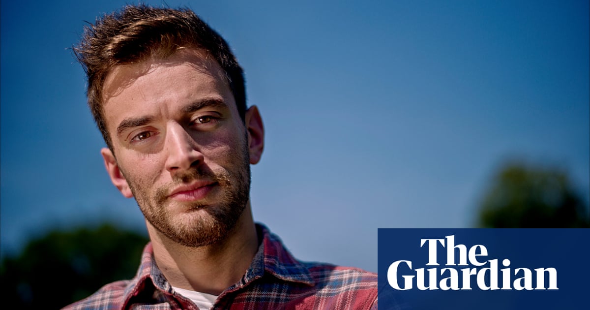 'A stranger stopped me killing myself. Now I want to bring hope to
