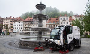 A street sweeper cleans the city streets using rainwater collected from the rooftops of Voka Snagaâs company facilities and biodegradable detergent.