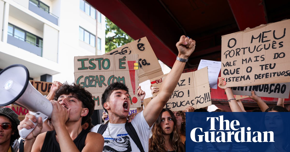 Calls grow ‘to flunk’ Portugal’s education minister amid exam marking fiasco