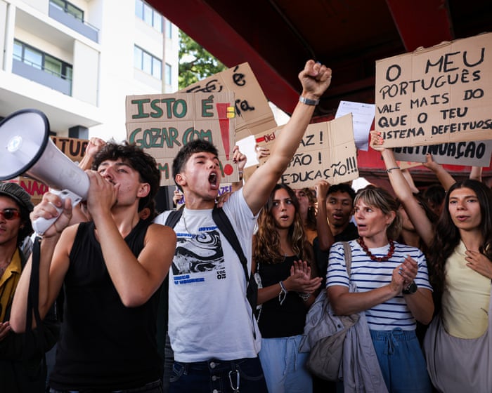 Calls grow ‘to flunk’ Portugal’s education minister amid exam marking fiasco — image supplied by The Guardian World's feed